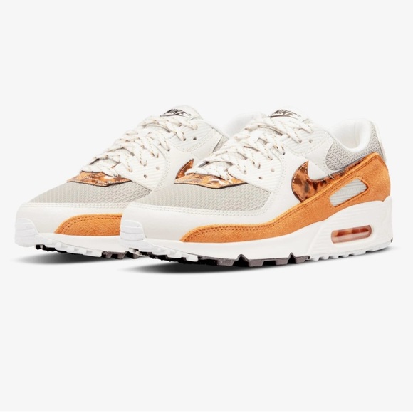 Nike Air Max 90 Animal Print 🧡 - Picture 2 of 9